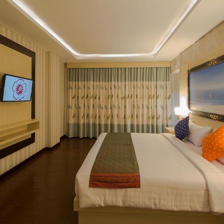 Grand Puri Saron Yogyakarta Hotel Eksteriør billede