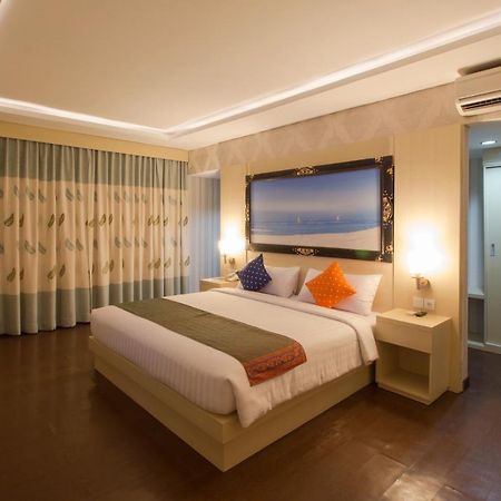 Grand Puri Saron Yogyakarta Hotel Eksteriør billede