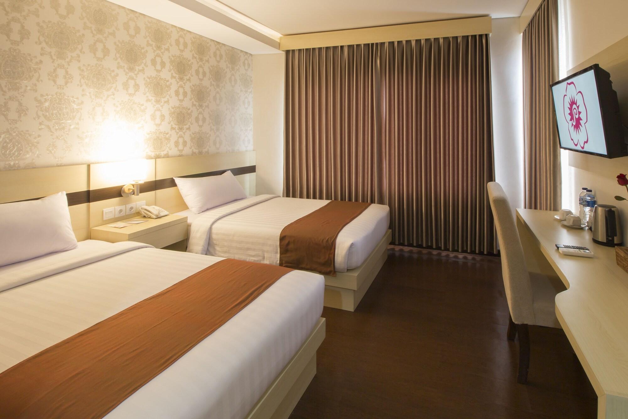 Grand Puri Saron Yogyakarta Hotel Eksteriør billede