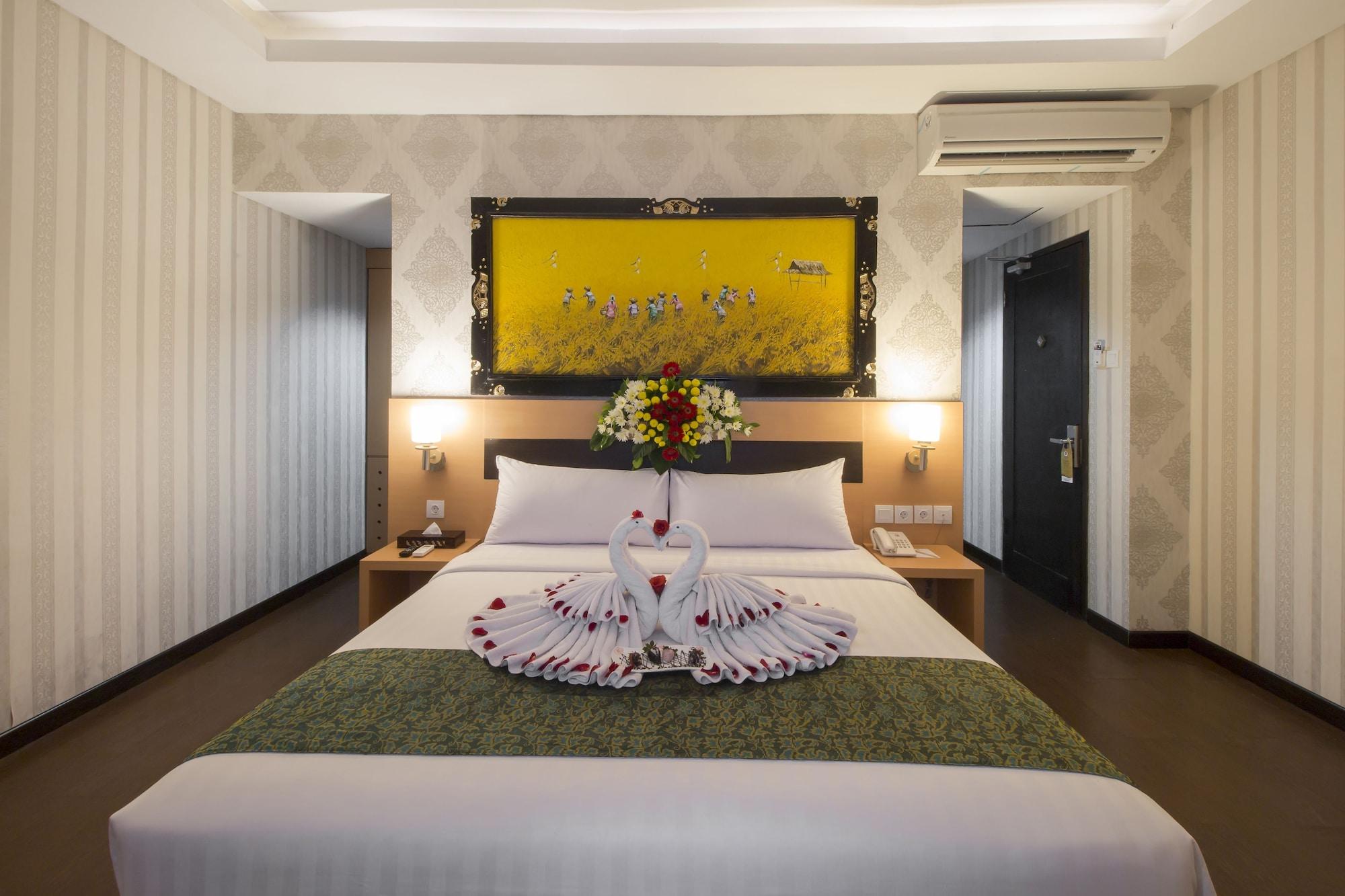 Grand Puri Saron Yogyakarta Hotel Eksteriør billede