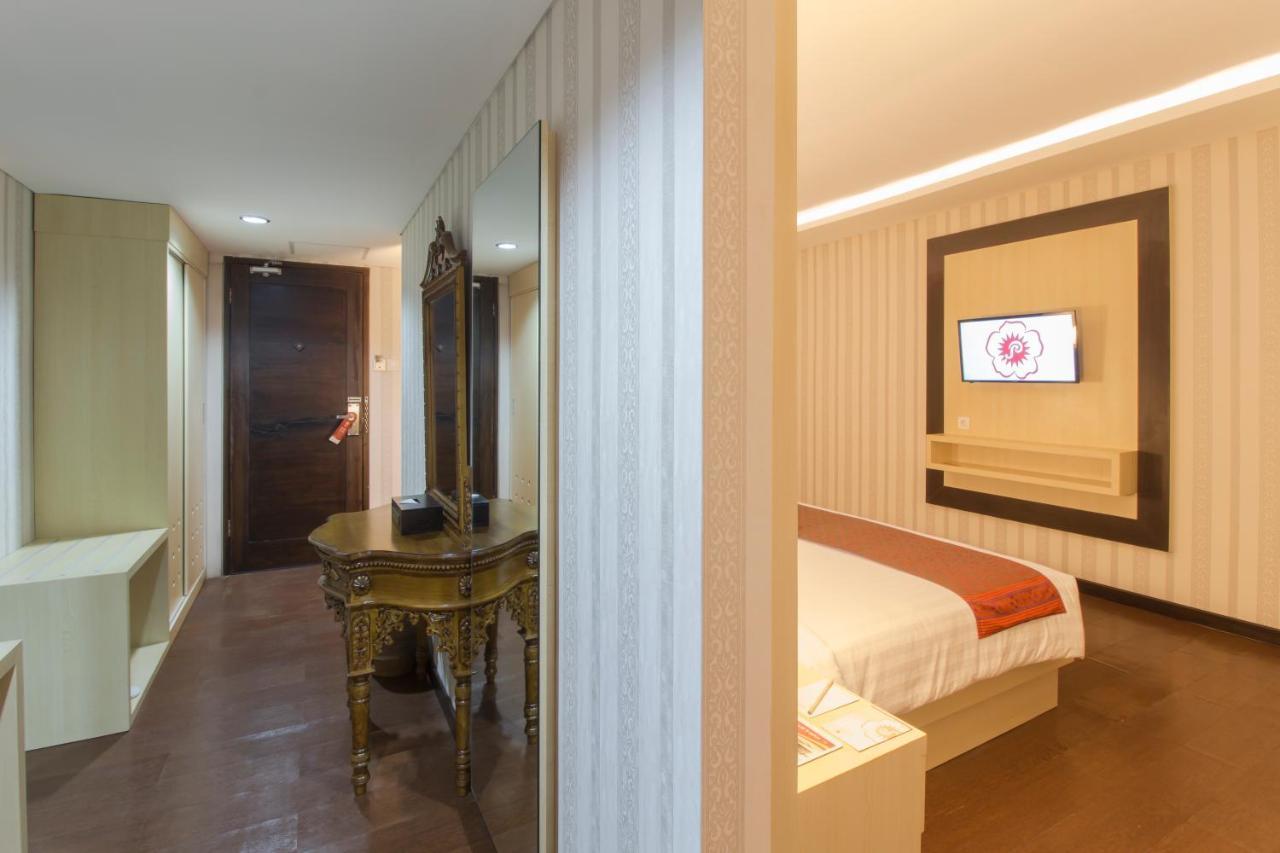 Grand Puri Saron Yogyakarta Hotel Eksteriør billede