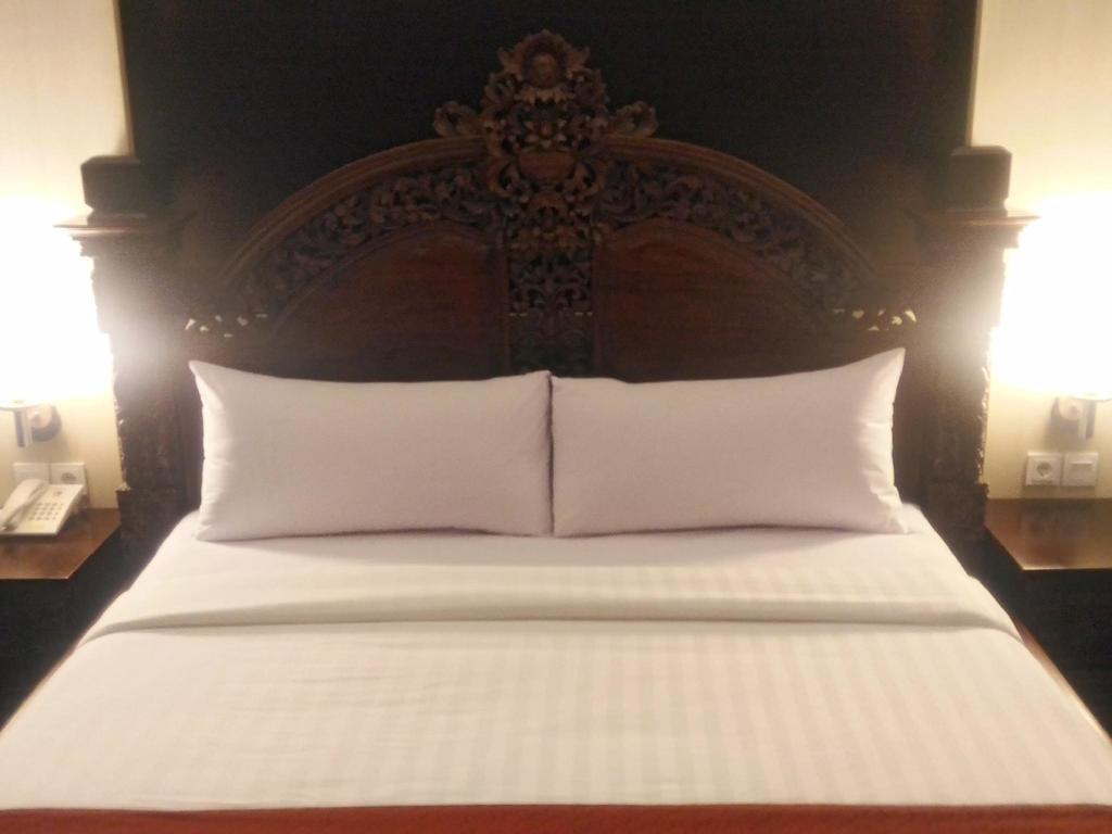 Grand Puri Saron Yogyakarta Hotel Eksteriør billede