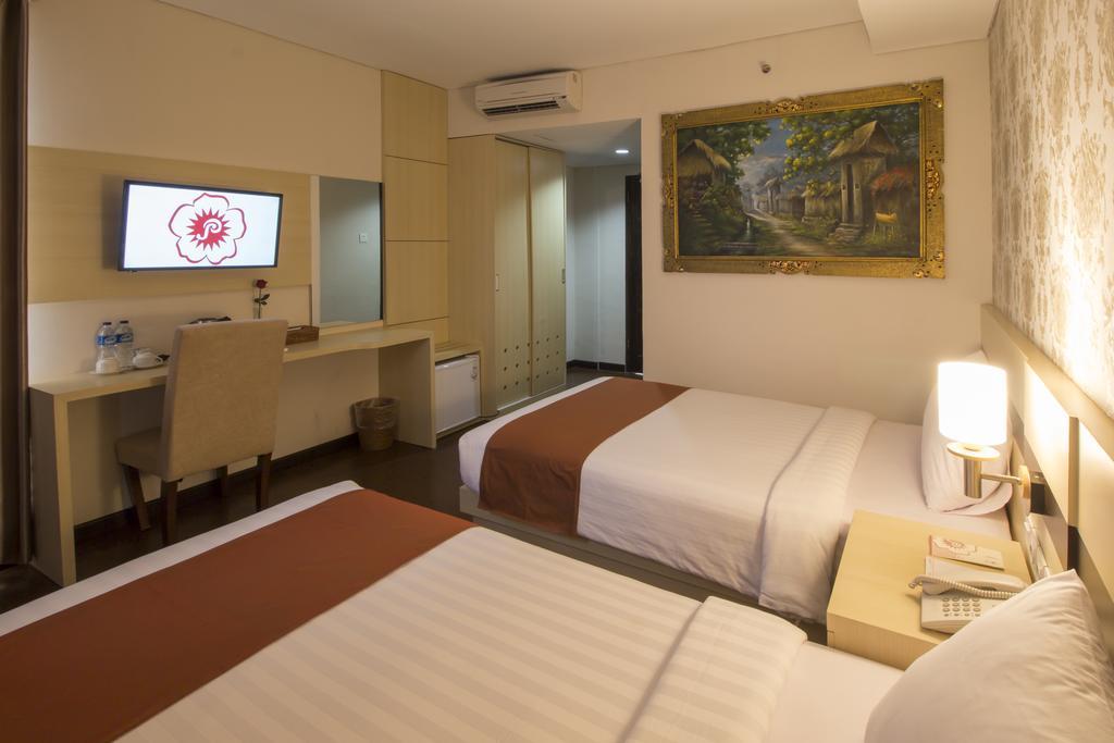 Grand Puri Saron Yogyakarta Hotel Eksteriør billede
