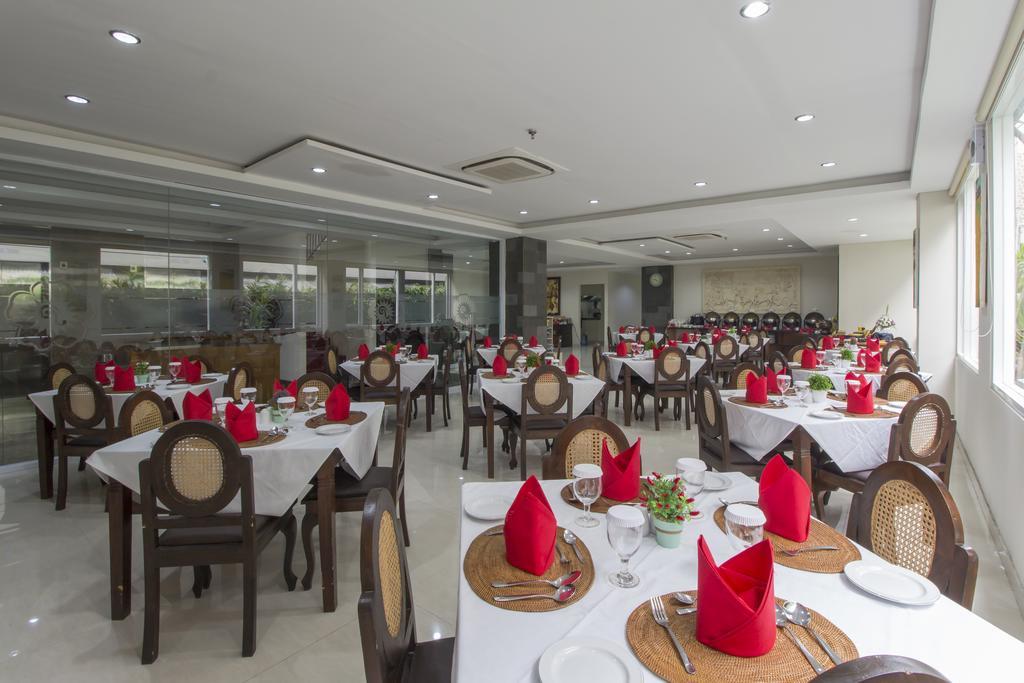 Grand Puri Saron Yogyakarta Hotel Eksteriør billede