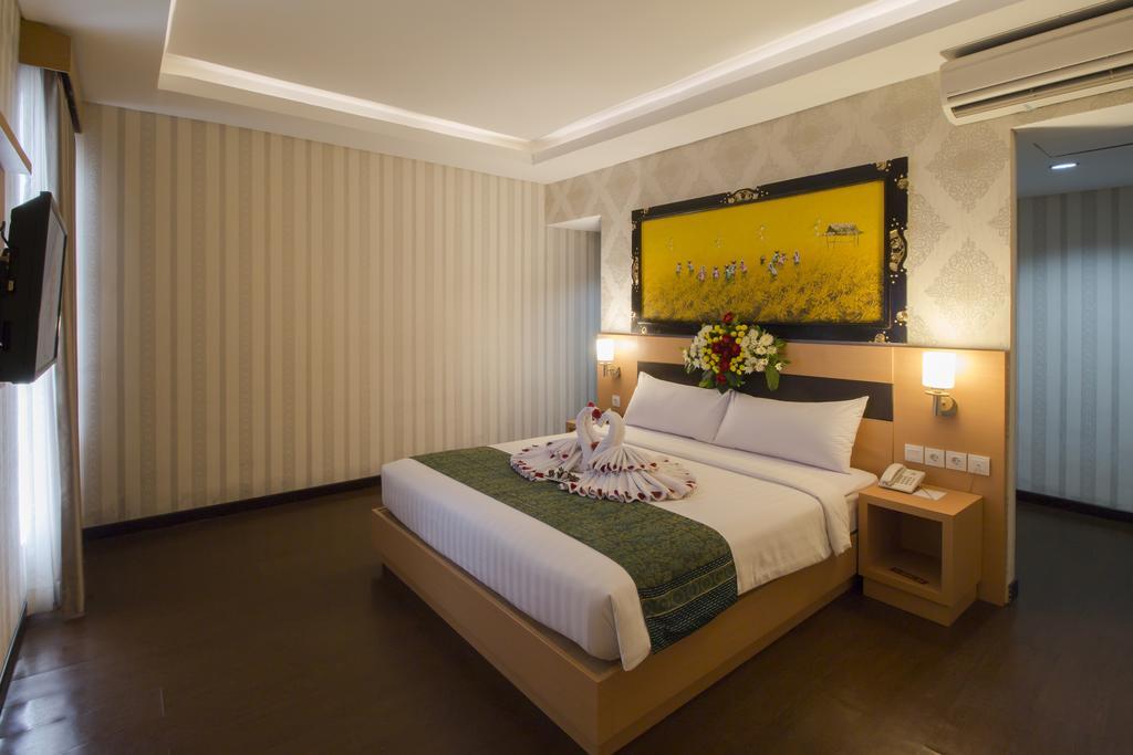 Grand Puri Saron Yogyakarta Hotel Eksteriør billede