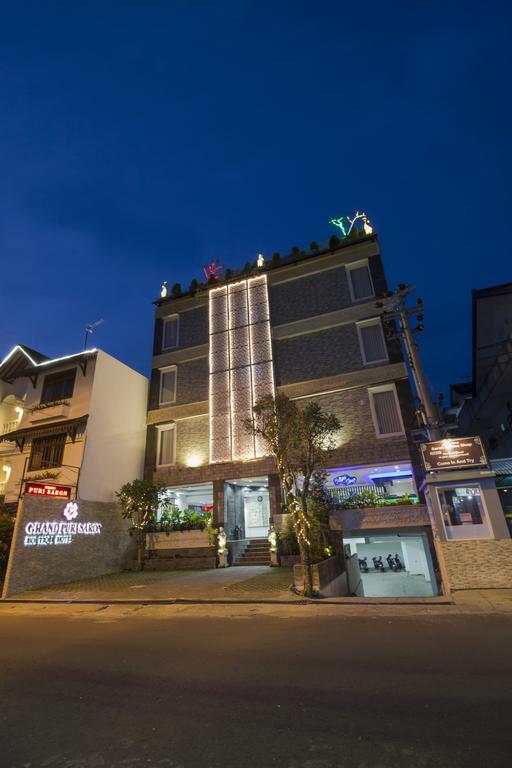 Grand Puri Saron Yogyakarta Hotel Eksteriør billede