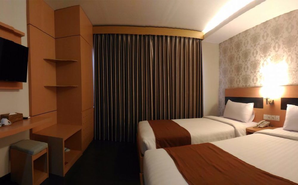 Grand Puri Saron Yogyakarta Hotel Eksteriør billede